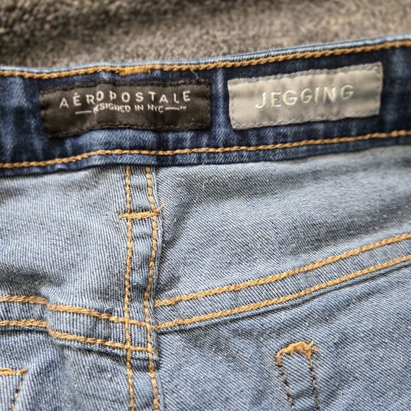 Aeropostale Blue Distressed Skinny Jeans Women's Size 6 - Picture 2 of 6